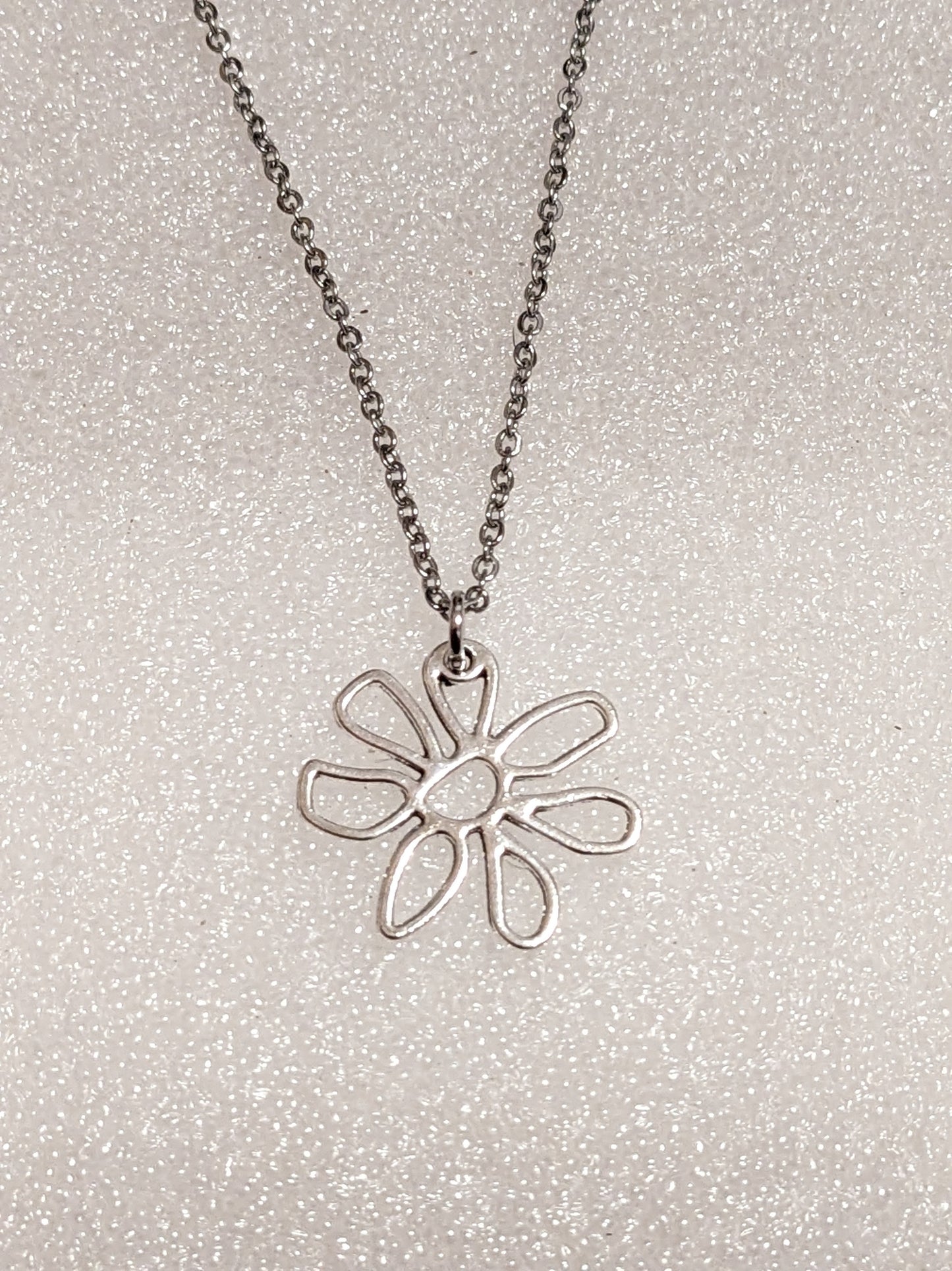 Fun flower necklace