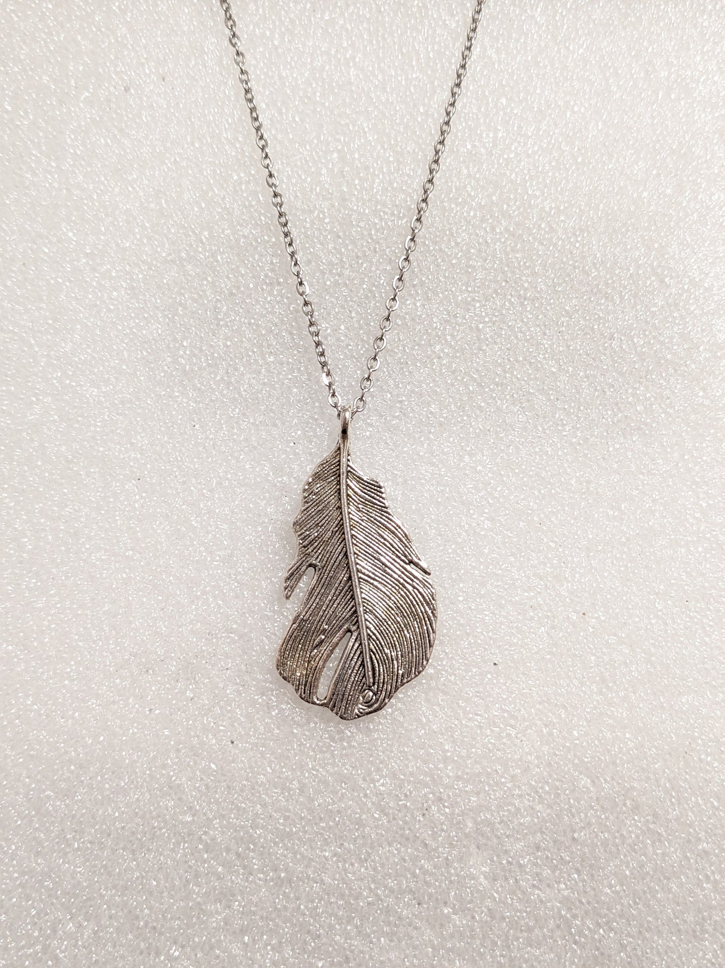 Beautiful feather necklace