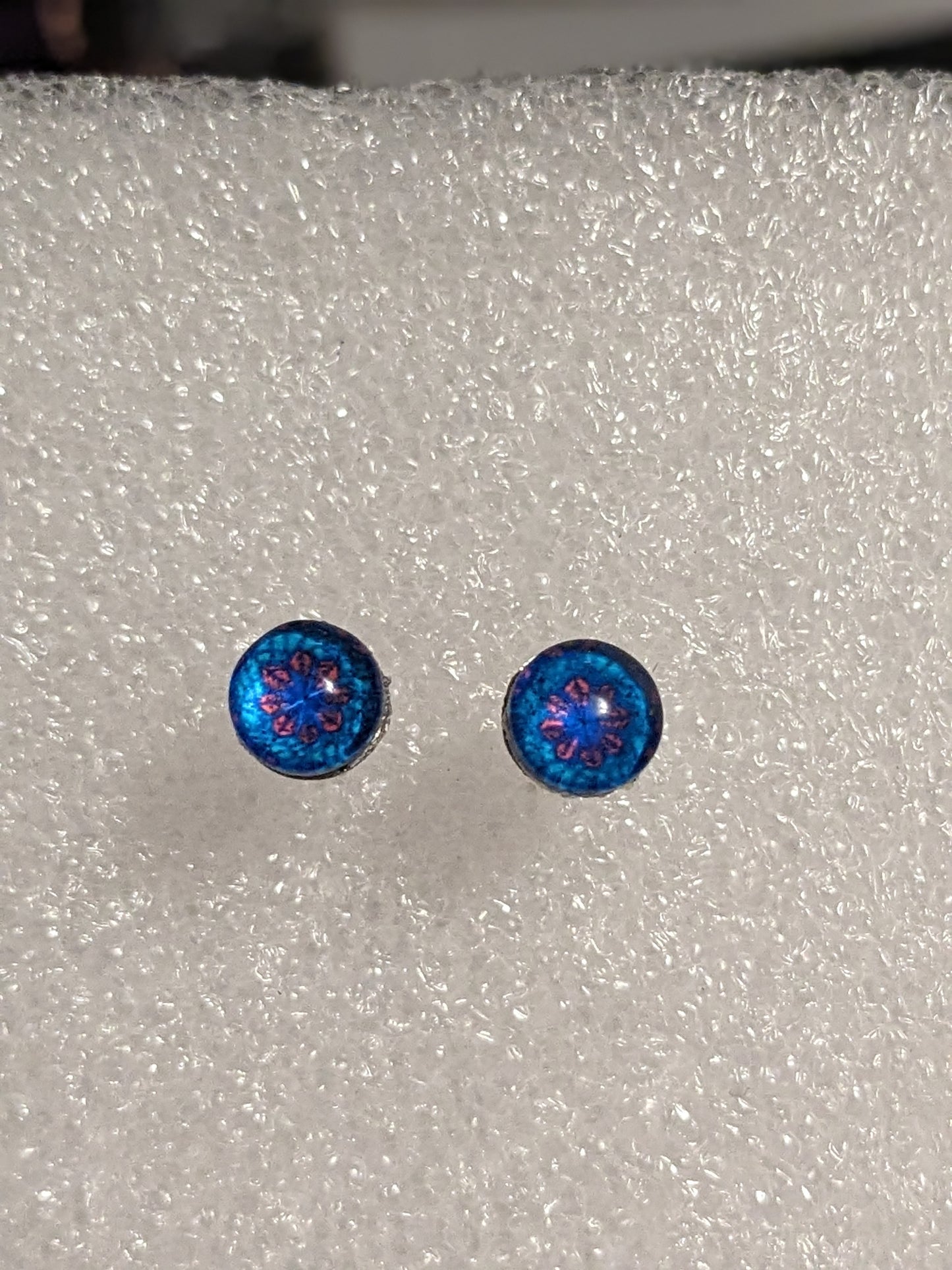 4mm glass cobonch earrings