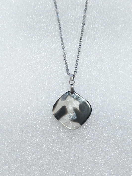 Beautiful simple sweater necklace