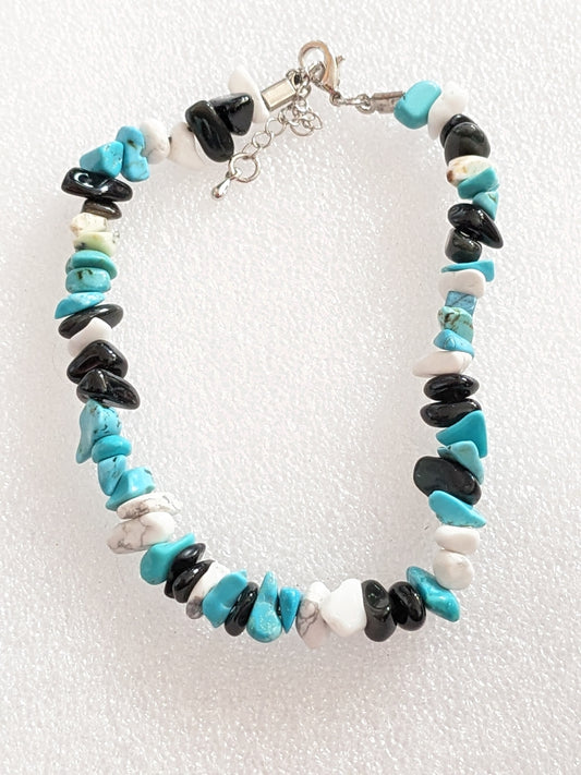 Adjustable stone anklet