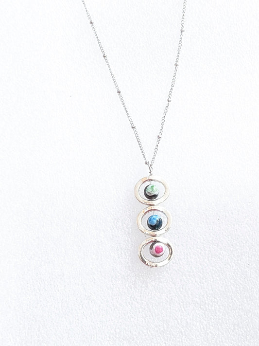 Beautiful 3 tier stone necklace.