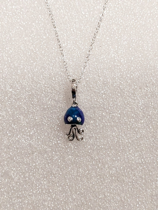 Jellyfish necklace