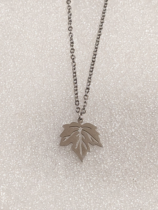 Canadian maple leaf necklace