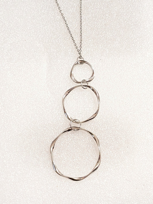 Stainless steel 3 tier hoop necklace