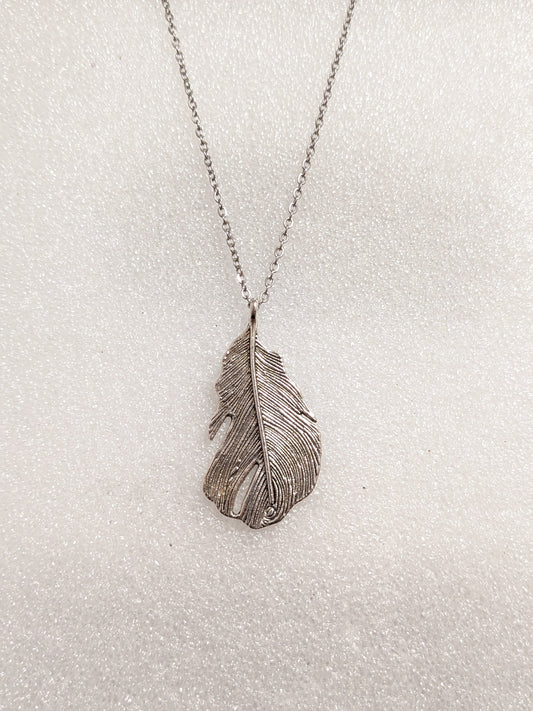 Beautiful feather necklace
