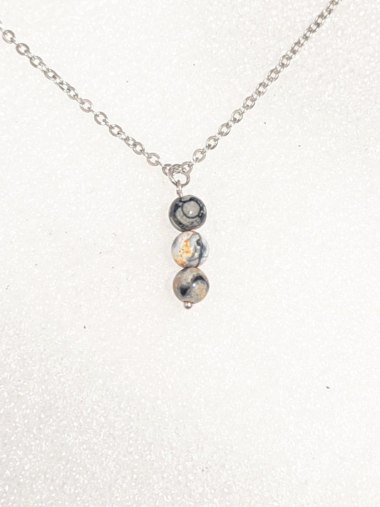 Stone drop necklace