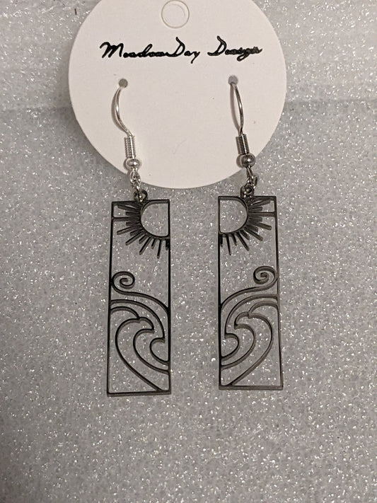 Sun and waves earrings