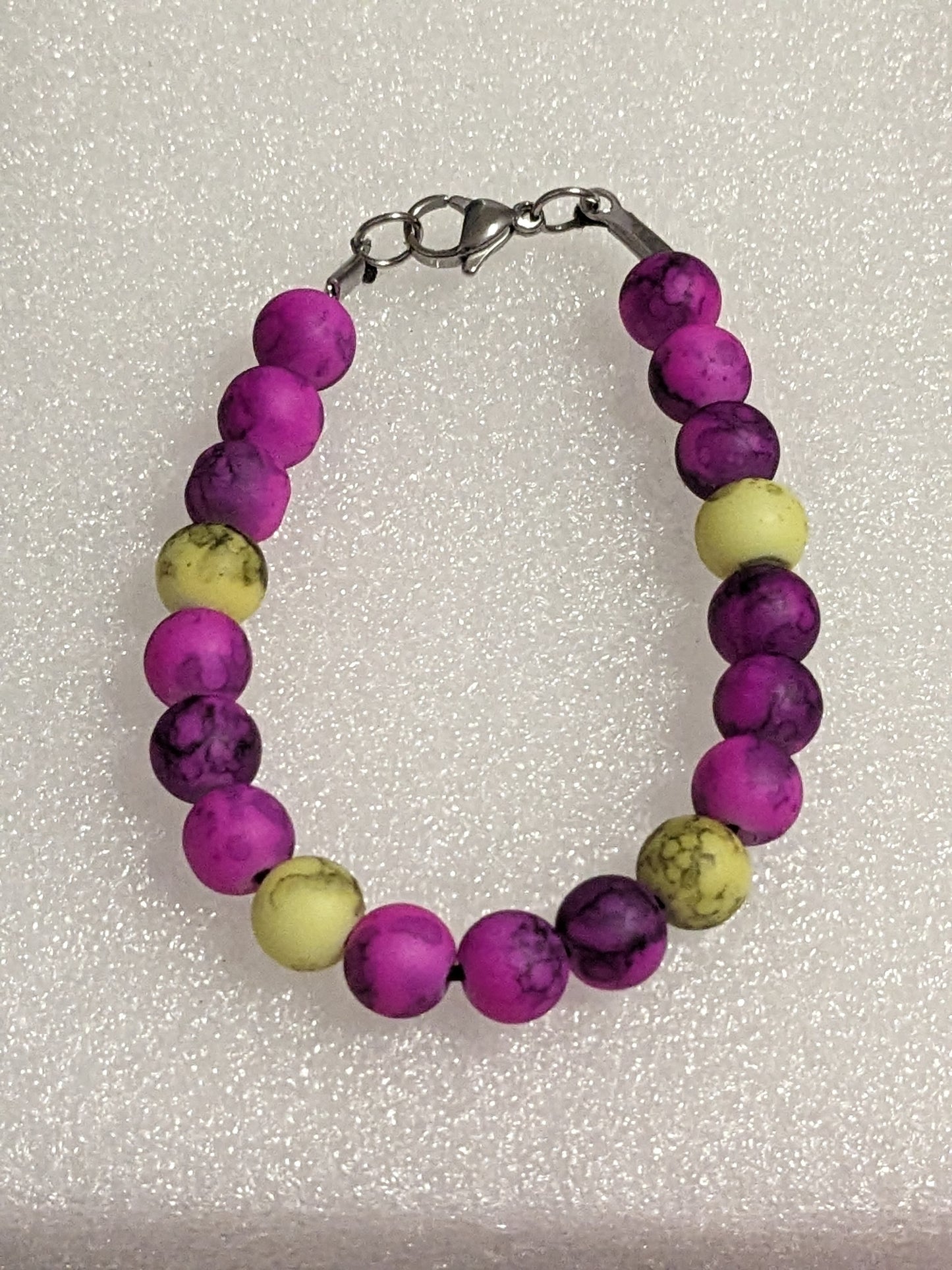 Frosted glass bracelet